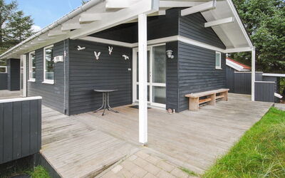 Amber - 500M from the Sea