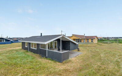 Svea - 400M from the Sea