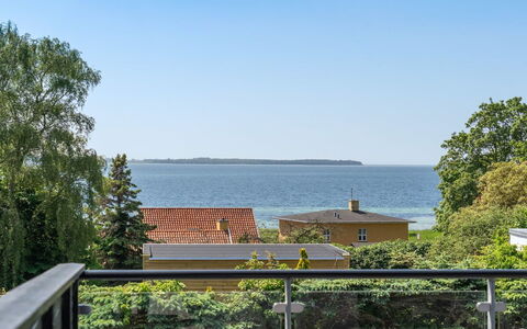 Jadara - 200M from the Sea: Dach, Haus, Zuhause, Hütte, Abstellgleis, Estate, Auffahrt, Gartenbauten, Garten, Schuppen