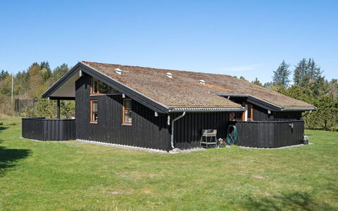 Jelin - 2.5Km from the Sea: Dach, Haus, Zuhause, Hütte, Abstellgleis, Estate, Auffahrt, Gartenbauten, Garten, Schuppen