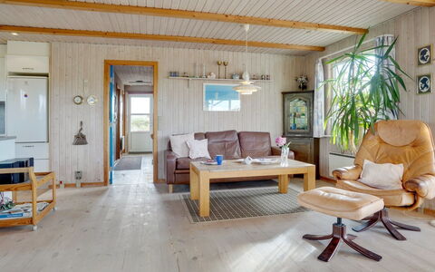 Dana - 290M from the Sea: Holz, Dach, Die Architektur, Zuhause, Haus, Hütte, Abstellgleis, Hartholz, Steigung, Estate