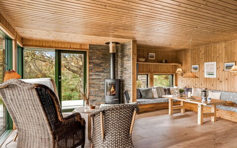 Hunved - 500M from the Sea: Möbel, Interior Design, Holz, Decke, Flooring, Fussboden, Zimmer, Holzboden, Wohnzimmer, Hartholz