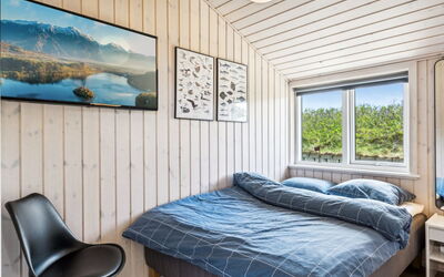 Ejnarine - 300M from the Sea