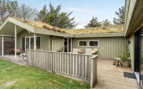 Ayelen - 600M from the Sea: Die Architektur, Dach, Zuhause, Verbundwerkstoff, Daylighting, Abstellgleis, Auffahrt