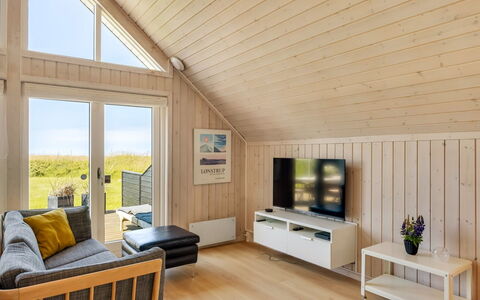 Ger - 200M from the Sea: Holz, Flooring, Interior Design, Decke, Fussboden, Holzboden, Zimmer, Hartholz, Wohnzimmer, Holzbeize
