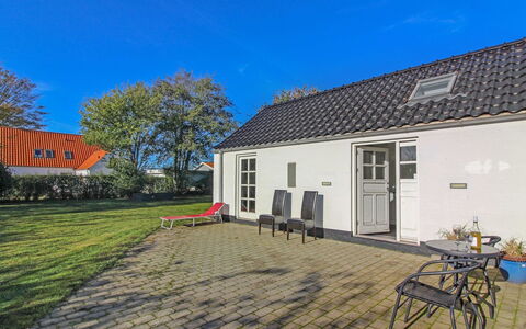 Iara - 6Km from the Sea: Wohnung, Schatten, Balkon, Stuhl, Zaun, Gartenmöbel, Aluminium, Kunstrasen