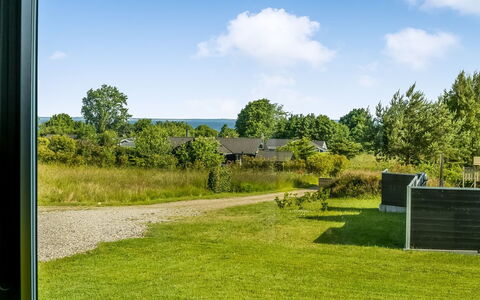Gojana - 400M from the Sea: Dach, Zuhause, Hütte, Abstellgleis, Schatten, Bauernhaus, Estate, Auffahrt, Gartenbauten, Garten