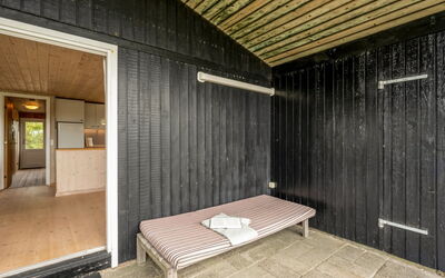 Senta - 200M from the Sea