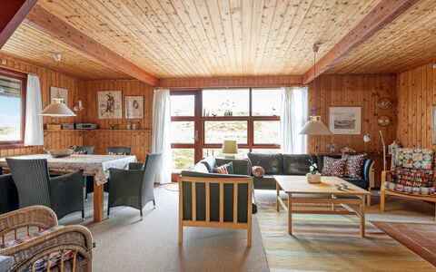 Larsen - 900M from the Sea: Möbel, Interior Design, Flooring, Fussboden, Holz, Decke, Couch, Wohnzimmer, Zimmer, Stuhl