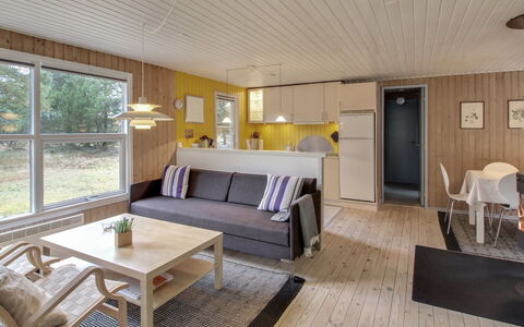 Dika - 1Km from the Sea: Flooring, Holz, Fussboden, Interior Design, Zimmer, Möbel, Decke, Holzboden, Wohnzimmer, Zuhause