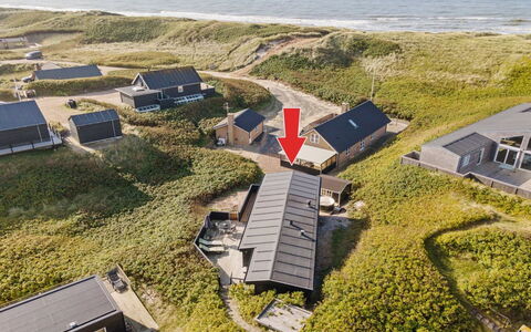 Ayu - 100M from the Sea: Hütte, Schuppen, Hütte, Bauernhaus, Prärie, Hütte, Scheune, Blockhaus, Gartenbauten