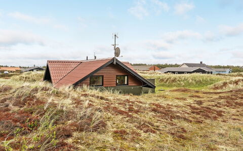 Ardan - from the Sea: Strauch, Urban Design, Ground, Backstein, Wohnung, Estate, Mauerwerk, Balkon, Landscaping