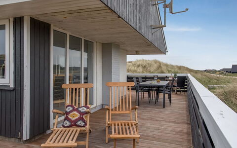 Ozeana - from the Sea: Strauch, Urban Design, Ground, Backstein, Wohnung, Estate, Mauerwerk, Balkon, Landscaping