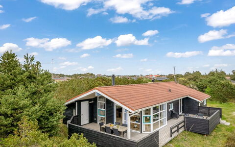 Andrie - 800M from the Sea