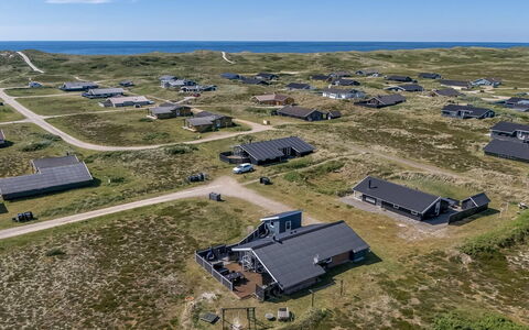 Henning - from the Sea: Hütte, Zuhause, Haus, Dach, Veranda, Estate, Abstellgleis, Gartenbauten, Bauernhaus, Garten