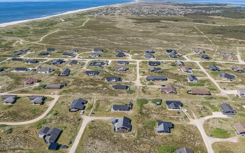 Henning - from the Sea: Hütte, Zuhause, Haus, Dach, Veranda, Estate, Abstellgleis, Gartenbauten, Bauernhaus, Garten