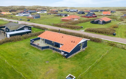Odmar - 300M from the Sea: Holz, Haus, Hütte, Zuhause, Dach, Ländliches Gebiet, Abstellgleis, Blockhaus, Gartenbauten, Hartholz