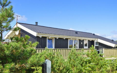 Gerlis - 75M from the Sea: Holz, Haus, Hütte, Zuhause, Dach, Ländliches Gebiet, Abstellgleis, Blockhaus, Gartenbauten, Hartholz