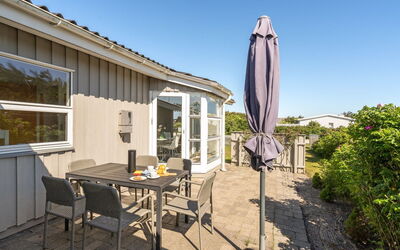 Majgull - 150M from the Sea