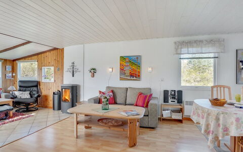 Ingebritt - 1.5Km from the Sea: Holz, Möbel, Decke, Zuhause, Interior Design, Haus, Flooring, Hütte, Fussboden, Wohnzimmer