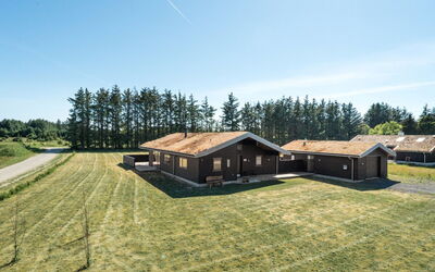 Dorothe - 1.4Km from the Sea