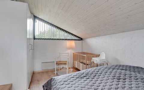 Kadife - 750M from the Sea: Interior Design, Möbel, Decke, Schlafzimmer, Holz, Bett, Flooring, Fussboden, Zimmer, Beleuchtung