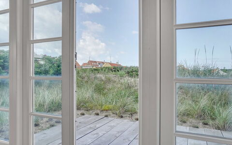 Armina - 75M from the Sea: Holz, Fussboden, Hartholz, Home Door, Daylighting, Holzbeize, Planke