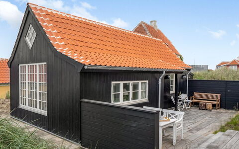 Armina - 75M from the Sea: Dach, Hütte, Zuhause, Abstellgleis, Planke, Hartholz, Schuppen, Schatten, Design