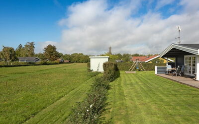 Rosabella - 600M from the Sea