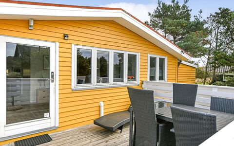 Heinke - 2Km from the Sea: Planke, Schatten, Hartholz, Holzbeize, Abstellgleis, Deck, Veranda