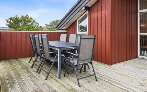 Tiane - 800M from the Sea: Möbel, Tabelle, Gartenmöbel, Tisch Im Freien, Stuhl, Holzbeize, Schatten, Hinterhof, Hütte, Küche & Esszimmer Tisch