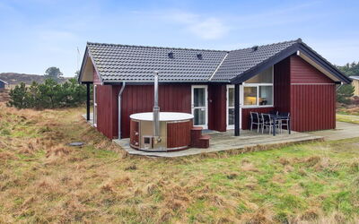 Tiane - 800M from the Sea