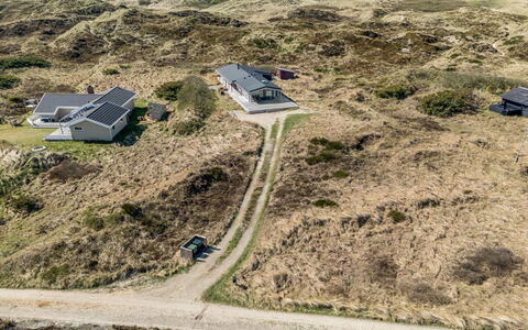 Hristina - 200M from the Sea: Dach, Grundstueck, Hütte, Zuhause, Ländliches Gebiet, Schuppen, Abstellgleis, Gartenbauten, Blockhaus, Hütte