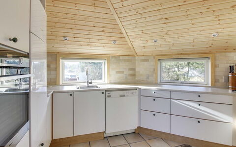 Angelika - 1.6Km from the Sea: Möbel, Interior Design, Stuhl, Flooring, Tabelle, Resort, Fussboden, Decke, Zimmer, Eco Hotel