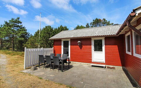 Ahti - 900M from the Sea: Hütte, Schuppen, Hütte, Bauernhaus, Prärie, Hütte, Scheune, Blockhaus, Gartenbauten