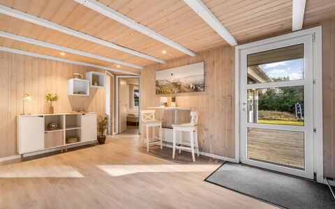 Yuma - 1Km from the Sea: Holz, Dach, Die Architektur, Zuhause, Haus, Hütte, Abstellgleis, Hartholz, Steigung, Estate