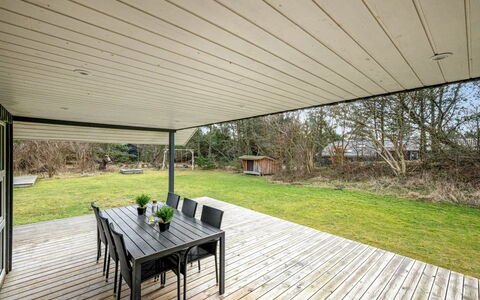 Yuma - 1Km from the Sea: Holz, Dach, Die Architektur, Zuhause, Haus, Hütte, Abstellgleis, Hartholz, Steigung, Estate