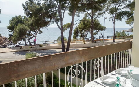 La Calanque D'Or: Eigentum, Resort, Grundeigentum, Urlaub, Baum, Restaurant, Haus, Gebäude, Balkon, Zimmer