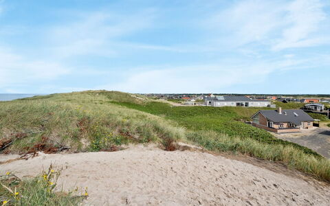 Gidsken - 30M from the Sea: Himmel, Blau, Gras, Ökoregion, Landschaft, Grundstueck, Horizont, Einfach, Wiese, Terrain