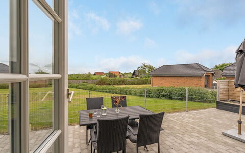 Ulva - 400M from the Sea: Die Architektur, Dach, Zuhause, Verbundwerkstoff, Daylighting, Abstellgleis, Auffahrt