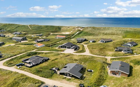 Friedel - 150M from the Sea: Dach, Grundstueck, Hütte, Zuhause, Ländliches Gebiet, Schuppen, Abstellgleis, Gartenbauten, Blockhaus, Hütte