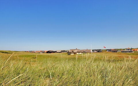 Egidia - 50M from the Sea: Möbel, Interior Design, Stuhl, Flooring, Tabelle, Resort, Fussboden, Decke, Zimmer, Eco Hotel