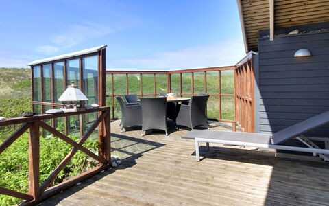 Egidia - 50M from the Sea: Möbel, Interior Design, Stuhl, Flooring, Tabelle, Resort, Fussboden, Decke, Zimmer, Eco Hotel