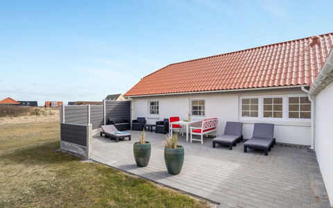 Pauli - 75M from the Sea: Haus, Dach, Zuhause, Hütte, Schuppen, Gartenbauten, Abstellgleis, Garten, Blockhaus, Hütte