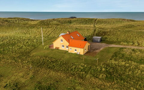 Ali - 75M from the Sea: Dach, Grundstueck, Hütte, Zuhause, Ländliches Gebiet, Schuppen, Abstellgleis, Gartenbauten, Blockhaus, Hütte