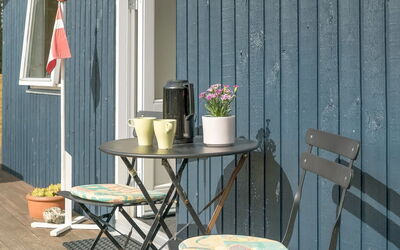 Hughlek - 900M from the Sea