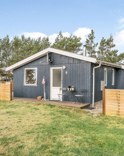 Hughlek - 900M from the Sea