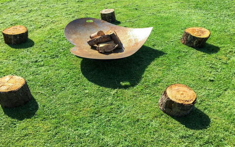 Bylgja - 1.7Km from the Sea: Gras, Wiese, Ground, Rasen, Garten, Natürliches Material, Kunstrasen