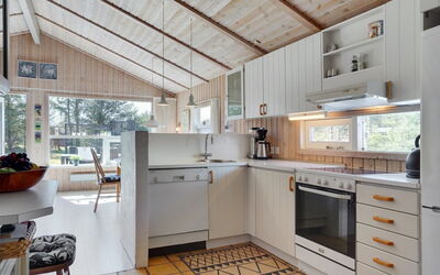 Akka - 2Km from the Sea