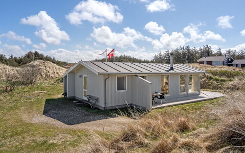 Asser - 400M from the Sea: Holz, Zuhause, Veranda, Deck, Hartholz, Dach, Holzbeize, Holzboden, Eco Hotel